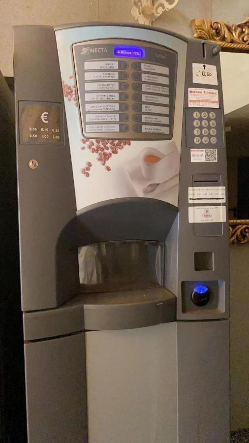 ホテル ボストン ミラノ エクステリア 写真